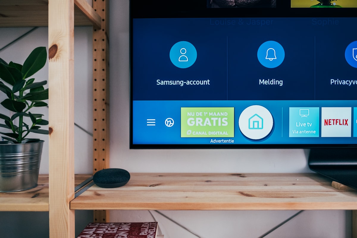 Smart TV streaming at home over EH CONNECT fiber internet